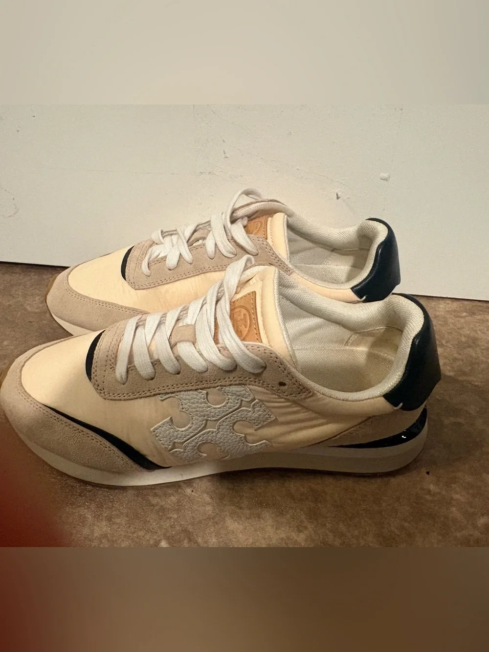 TORY BURCH DESTINY TRAINER SNEAKERS IN LEATHER/NYLON/SUEDE Size 7.5 Broken Lace